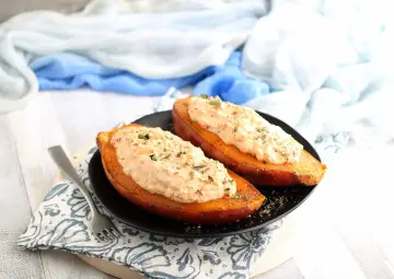 Patate dolci ripiene, un'idea gustosa per le tue ricette. Cremose e saporite, perfette per un pasto leggero.
